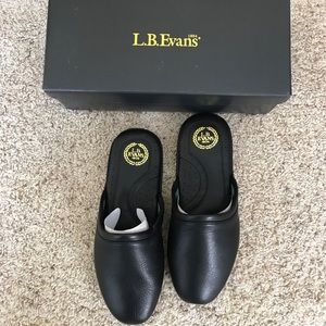 L.B. Evans Leather Black Men’s Slippers #9 NIB